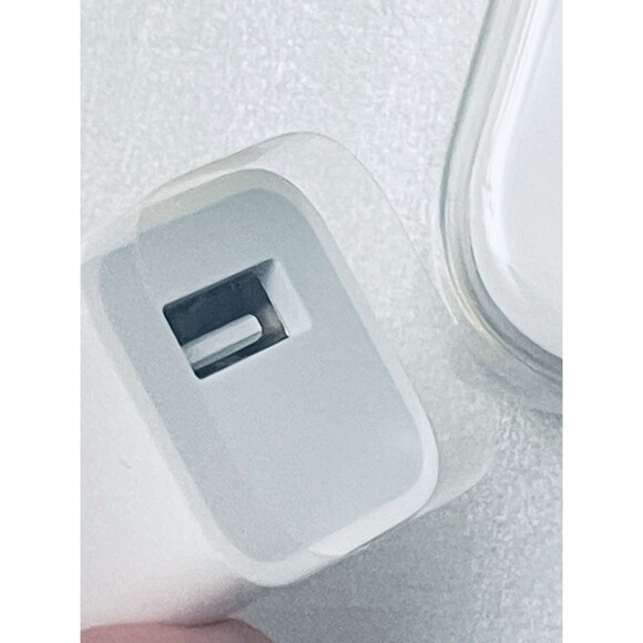 Authentic Apple Accessories Lightning Cables Power Adapters AUX Earbuds NEW - Picture 4 of 9
